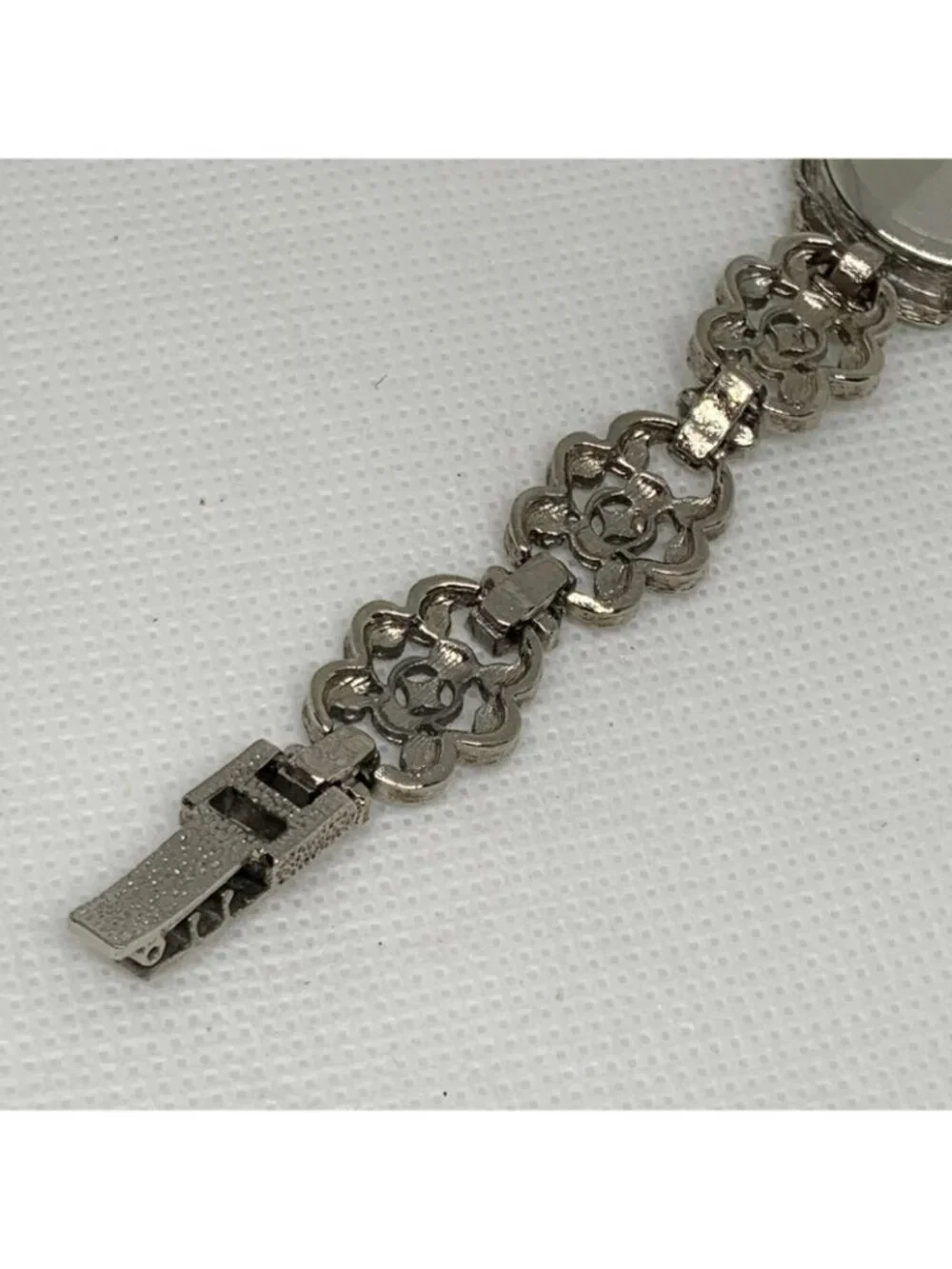 Xanadu silver tone